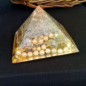 Golden Resin pyramid, pearls laberite, quartz crystal wrapped in copper